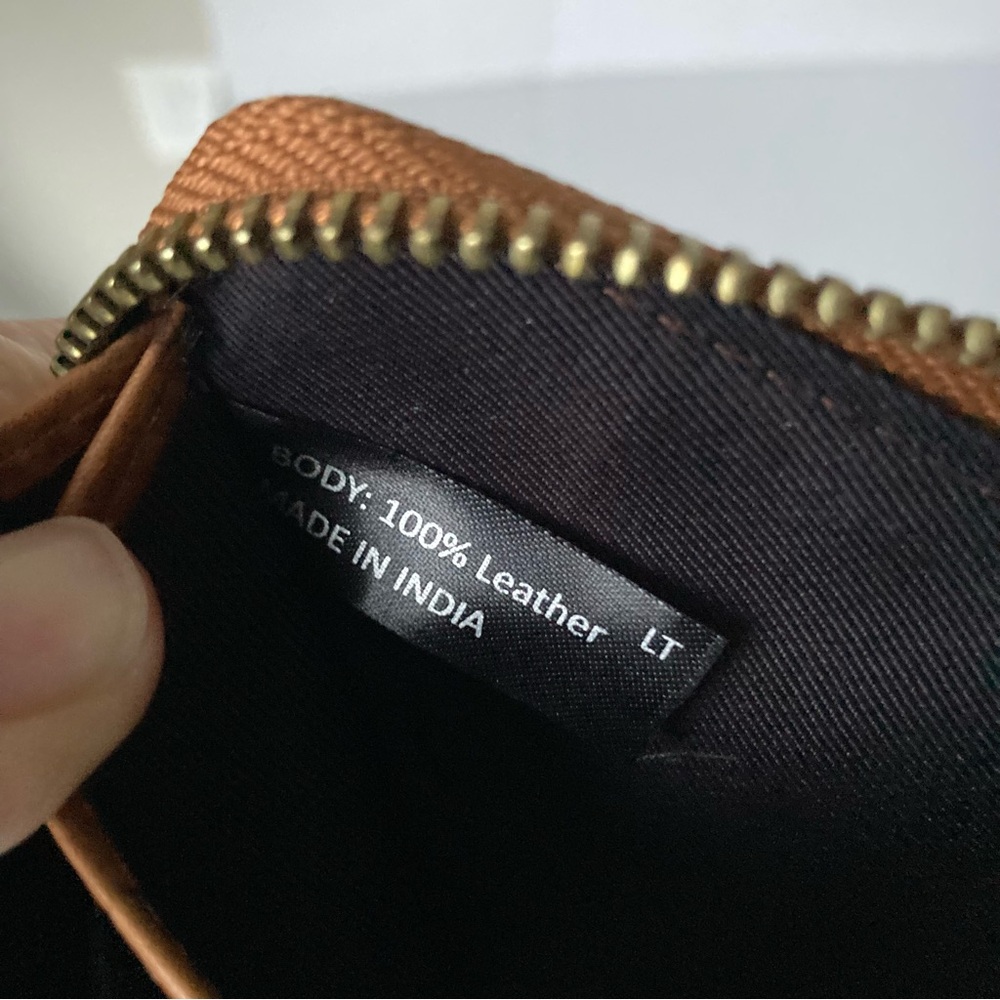 Margot New York Leather Wristlet Clutch 8.5 inches x 4.5 inches - Picture 9 of 11